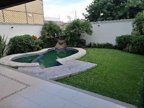 Casa sola en renta 