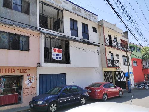 INVERSIÓN. Edificio para remodelar con casa independiente por la Paloma de la Paz, Cuernavaca