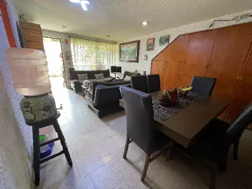 Venta de Edificio de 3 departamentos en Arboledas del Sur, Tlalpan