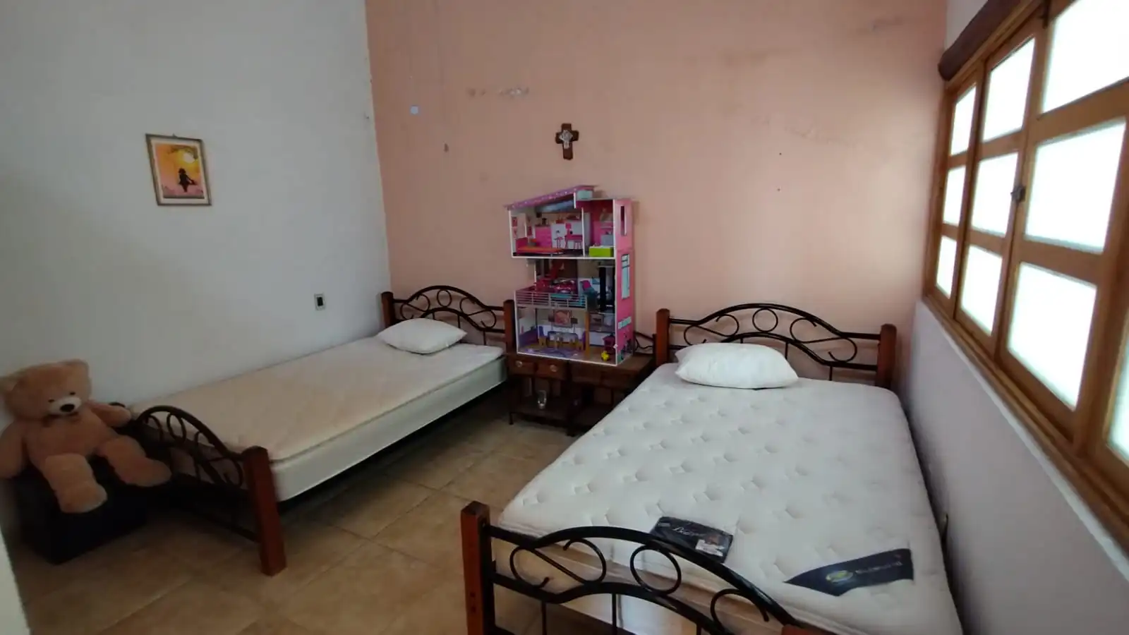 VENTA DE EXCELENTE CASA SOLA EN FRACCIONAMIENTO BURGOS BUGAMBILIAS.