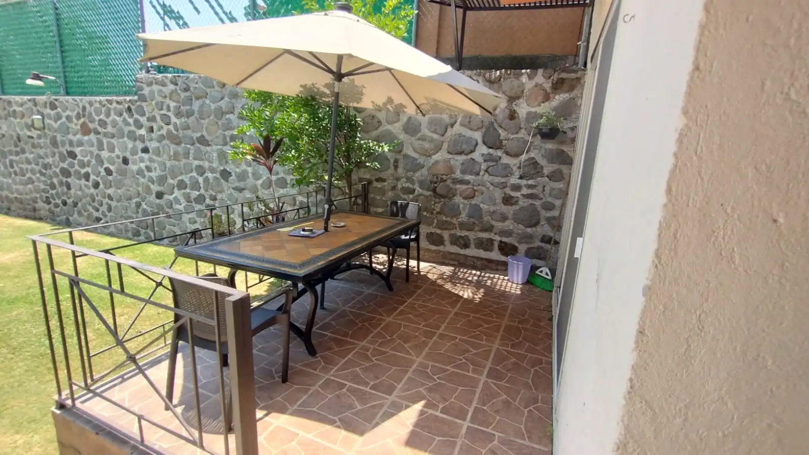 VENTA DE EXCELENTE CASA SOLA EN FRACCIONAMIENTO BURGOS BUGAMBILIAS.