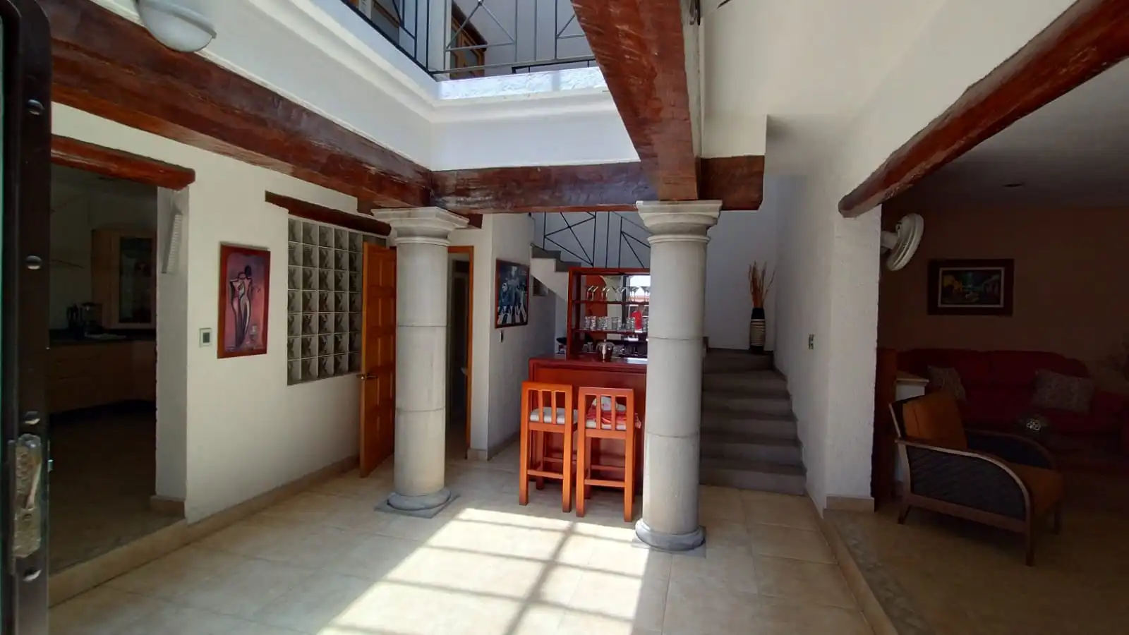 VENTA DE EXCELENTE CASA SOLA EN FRACCIONAMIENTO BURGOS BUGAMBILIAS.