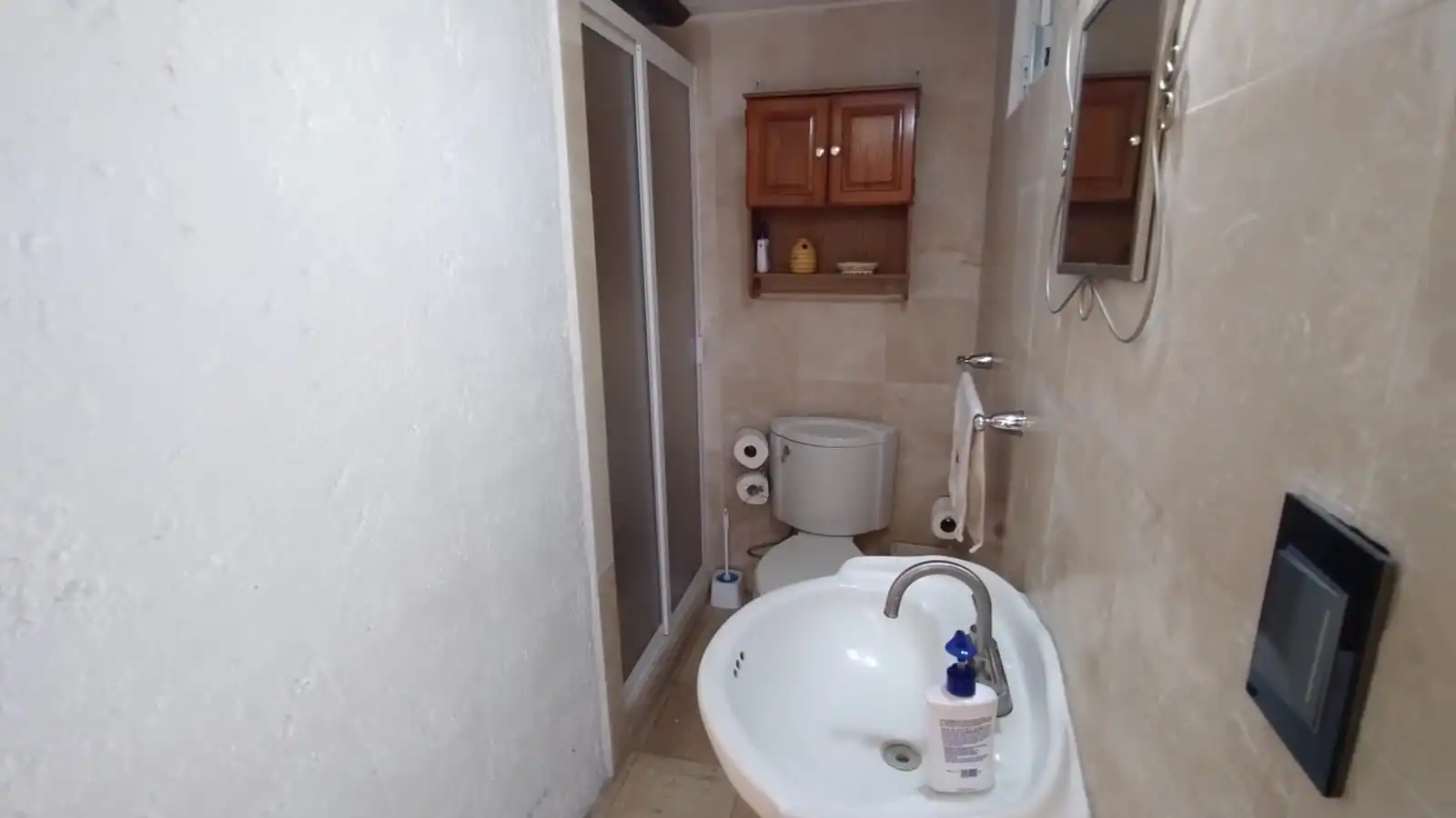 VENTA DE EXCELENTE CASA SOLA EN FRACCIONAMIENTO BURGOS BUGAMBILIAS.
