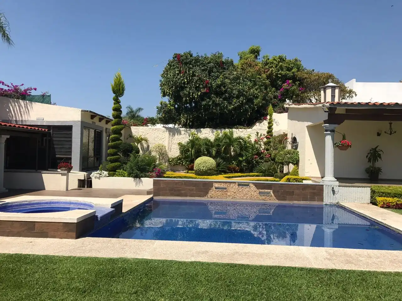 Venta de Casa de un Nivel en Privada en Colonia Las Palmas, Cuernavaca