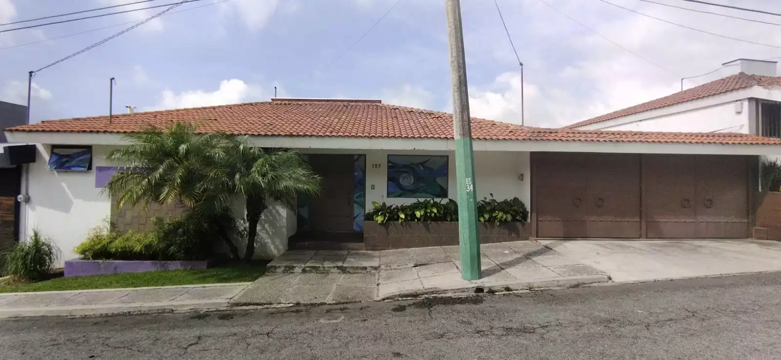 VENTA DE CASA CON VISTA PANORÁMICA, EN RANCHO TETELA, CUERNAVACA