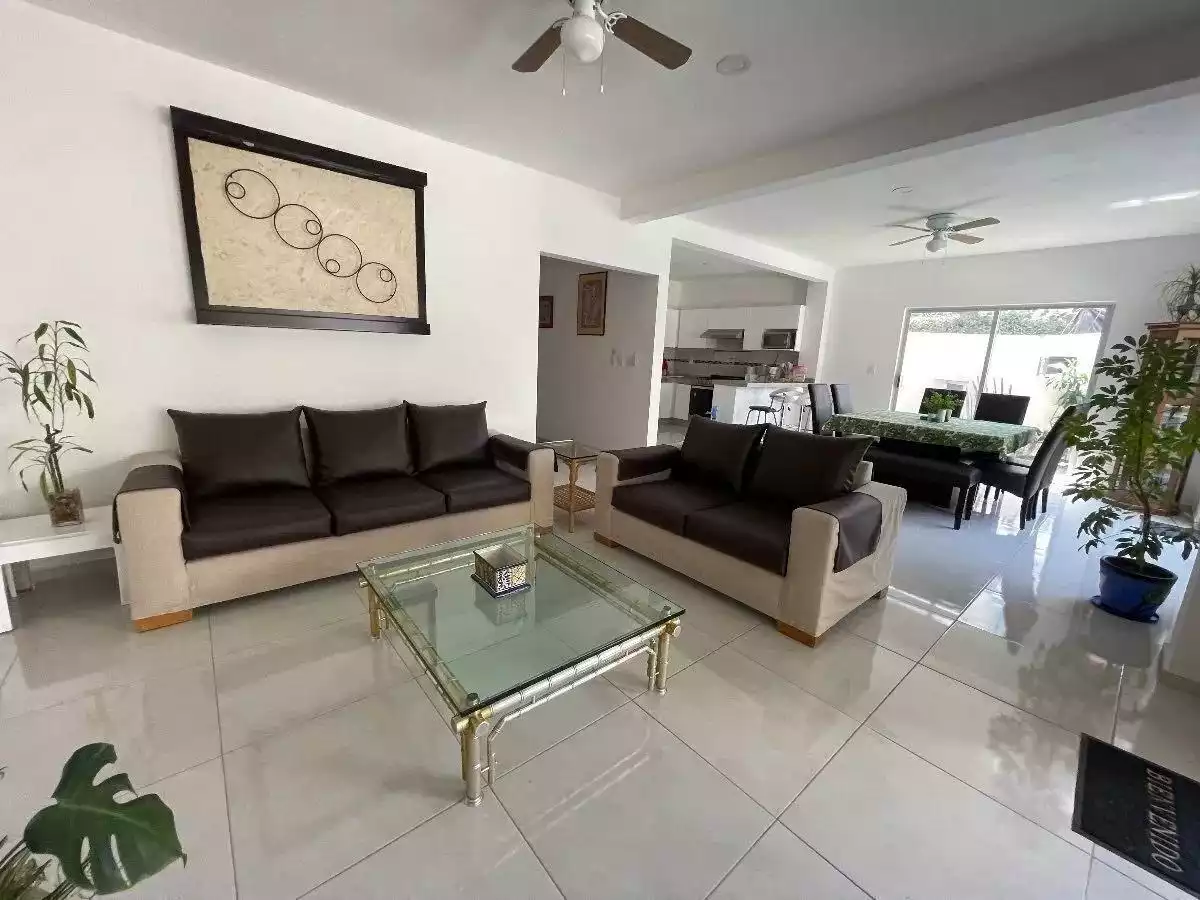 Venta de Casa en condominio en Burgos Bugambilias, Temixco