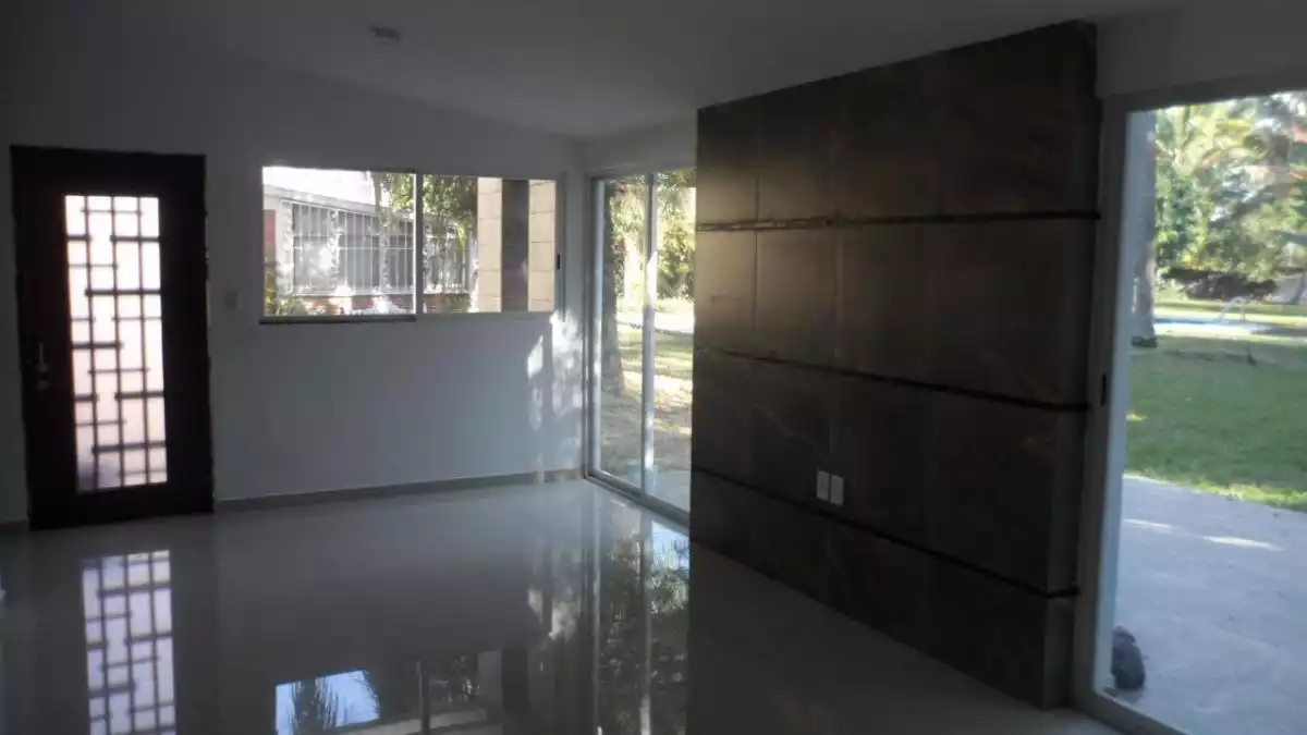 Casa en Venta de un Nivel en Condominio en Lomas de Cuernavaca