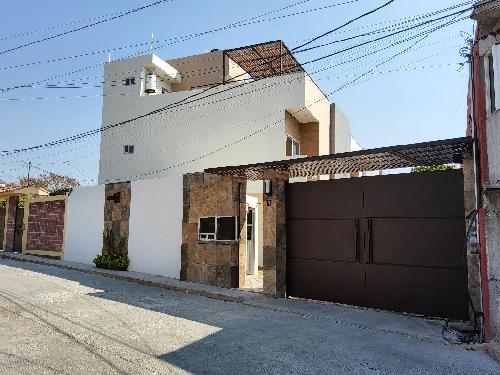 Casa estilo minimalista amueblada para estrenar en Jiutepec (roof garden)