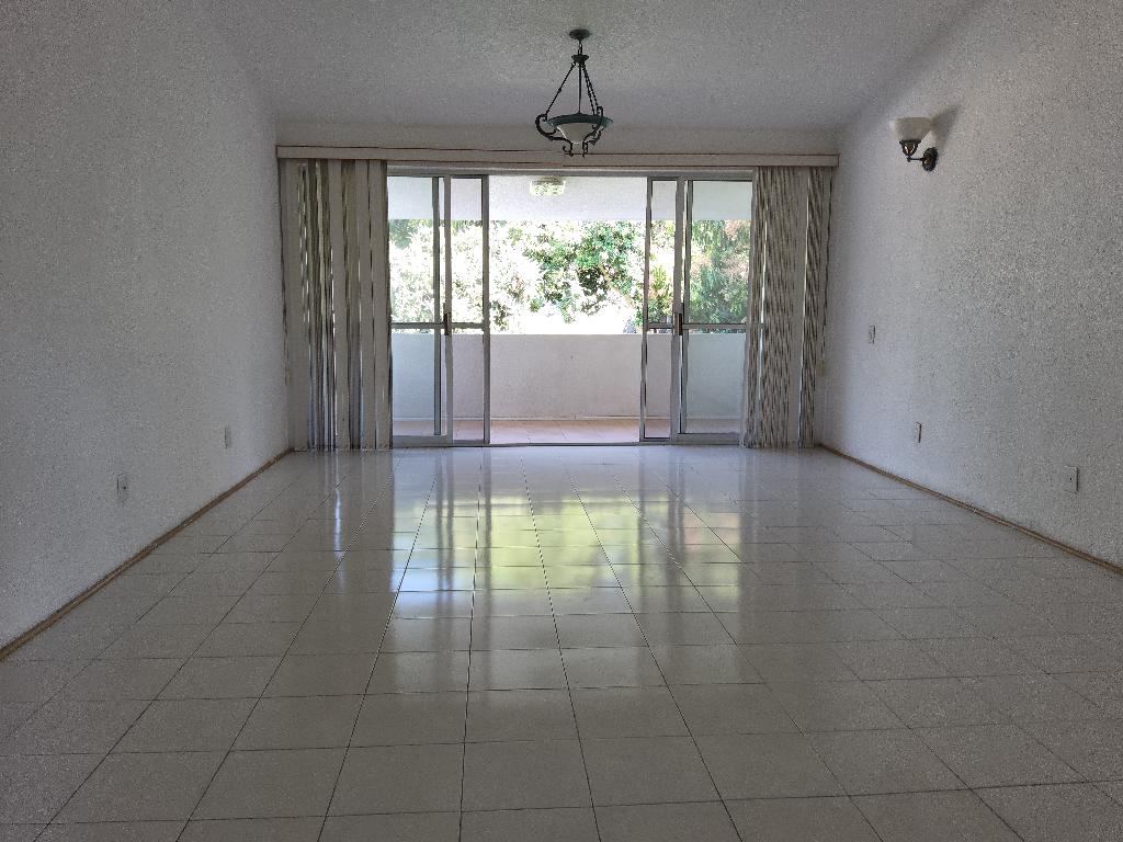 Residencia en Lomas de Cuernavaca