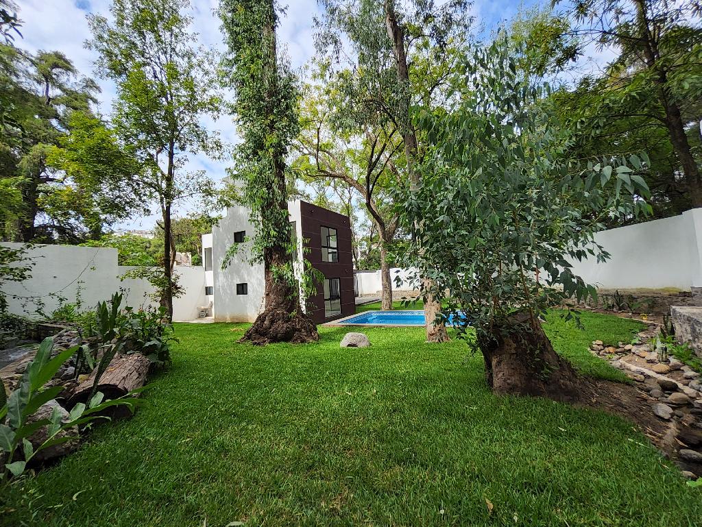 Residencia con hermoso jardín (micro clima)