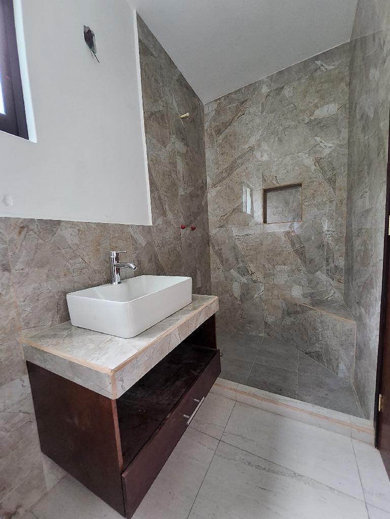 Residencia con hermoso jardín (micro clima)
