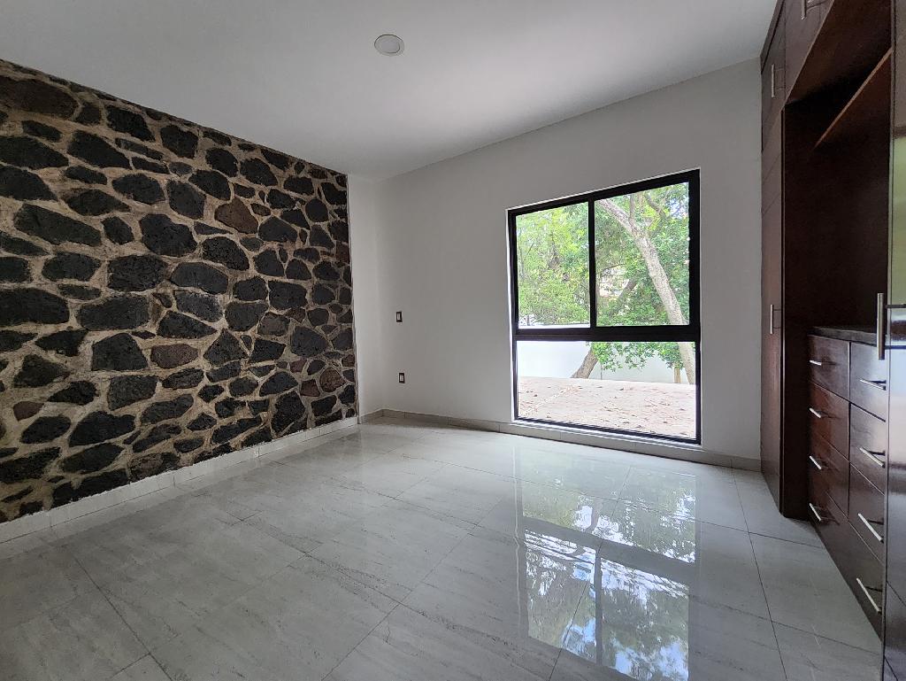 Residencia con hermoso jardín (micro clima)