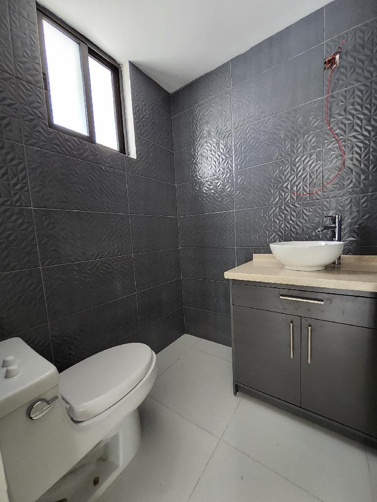 Casa estilo moderno en fraccionamiento Lomas de Cuernavaca