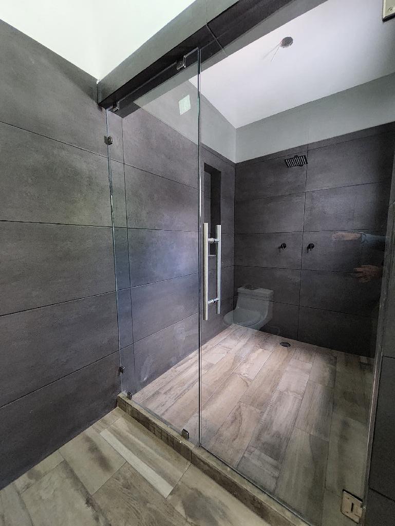 Casa estilo moderno en fraccionamiento Lomas de Cuernavaca