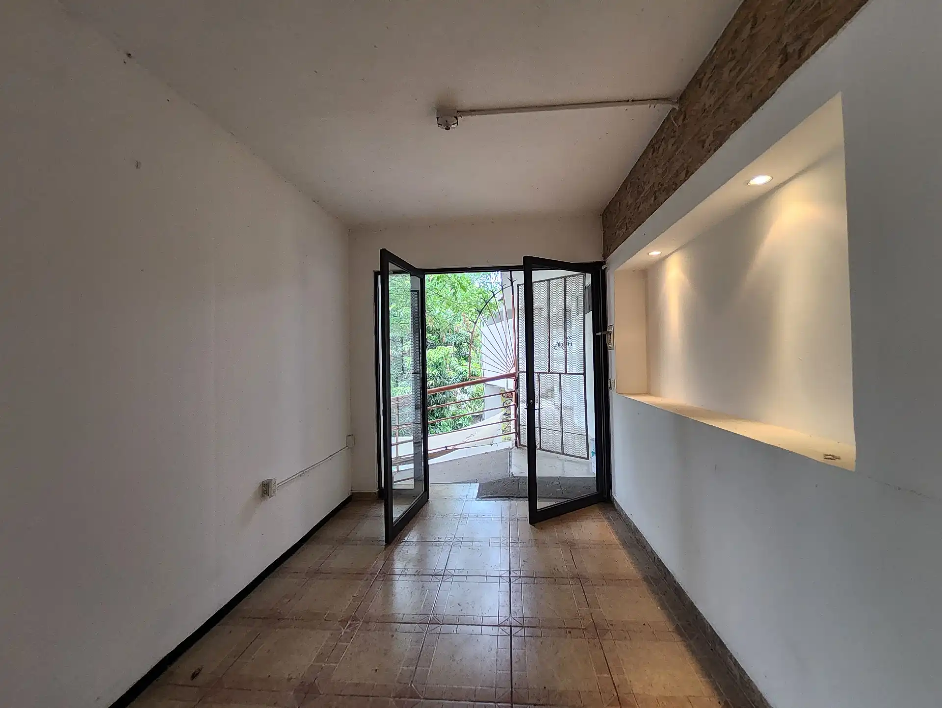 Conjunto de oficinas (consultorios) ideales para empresas o médicos.
