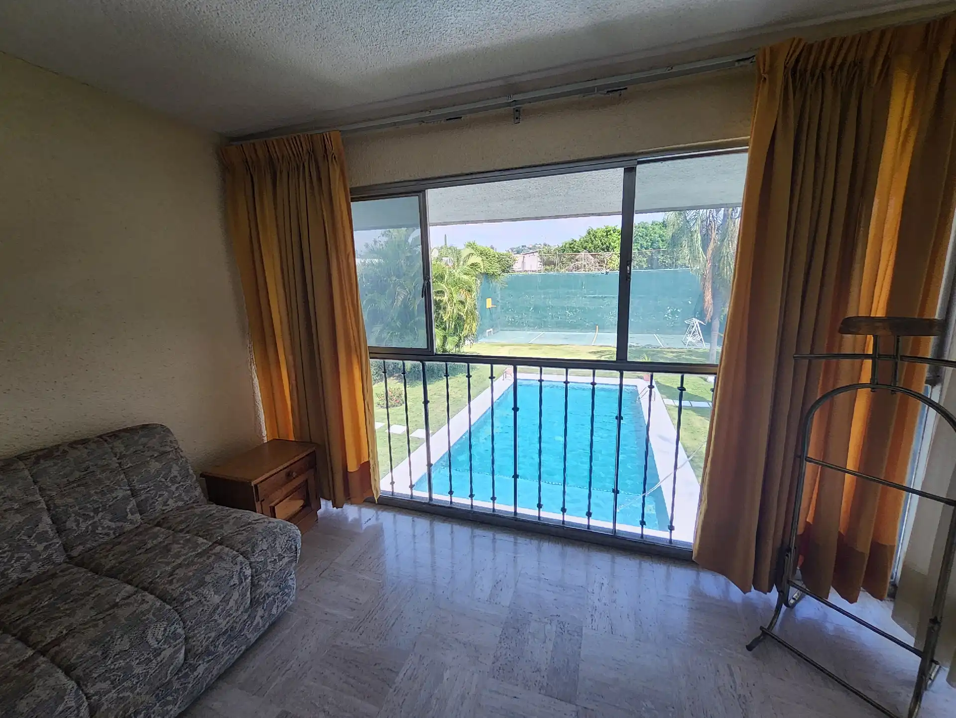 Residencia ideal para disfrutar del clima de Morelos, zona sur de Cuernavaca.