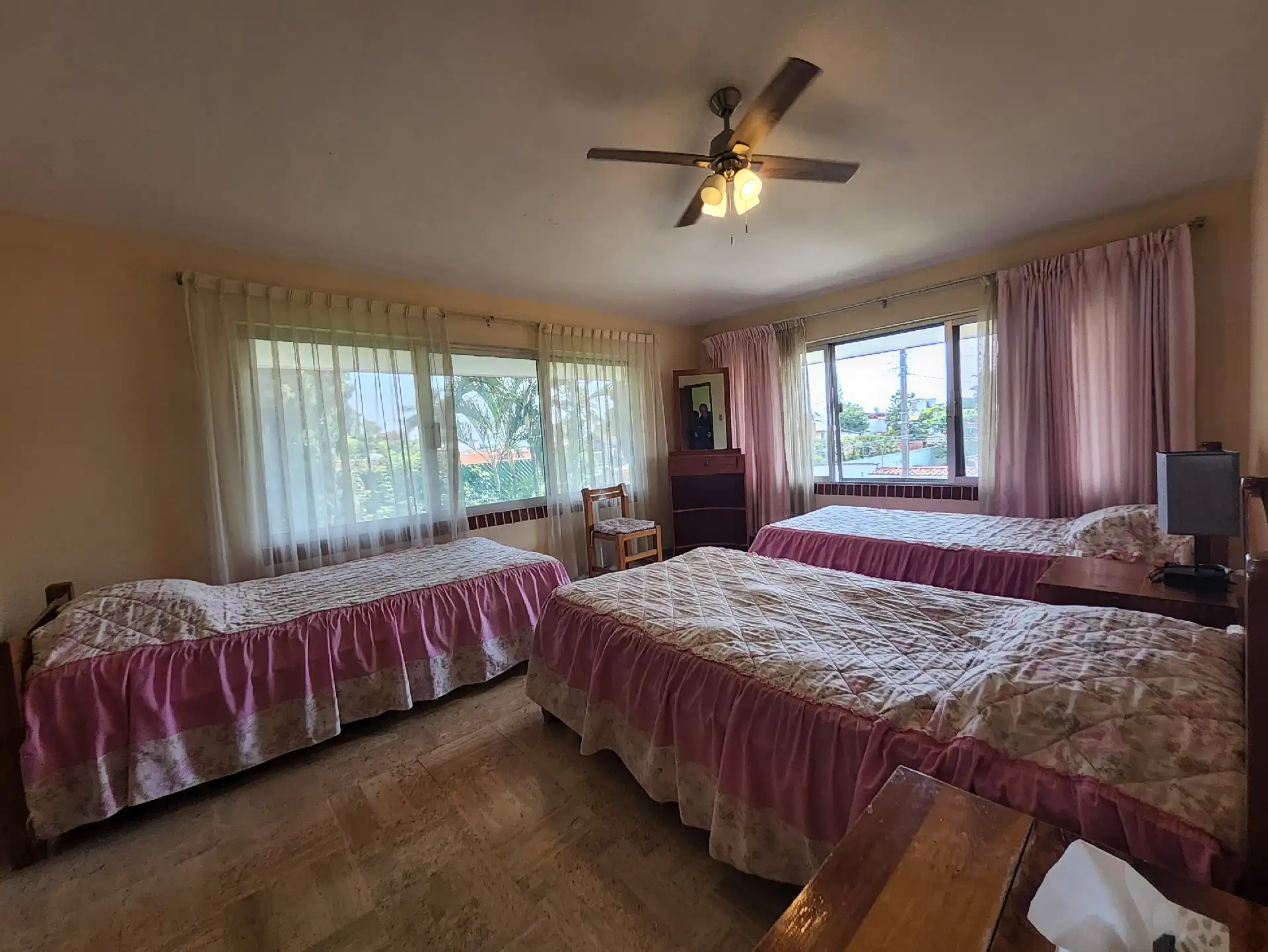 Residencia ideal para disfrutar del clima de Morelos, zona sur de Cuernavaca.