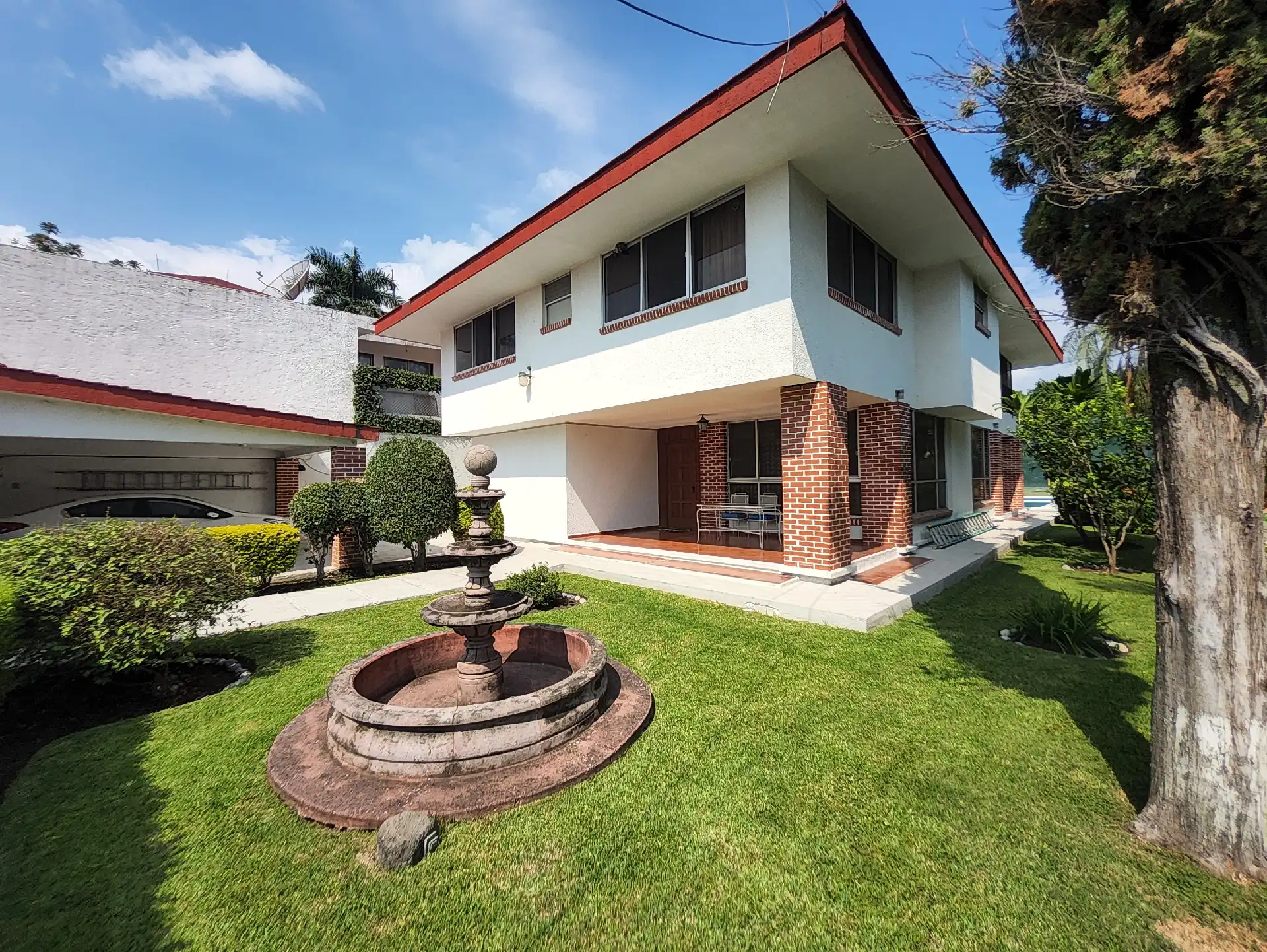 Residencia ideal para disfrutar del clima de Morelos, zona sur de Cuernavaca.