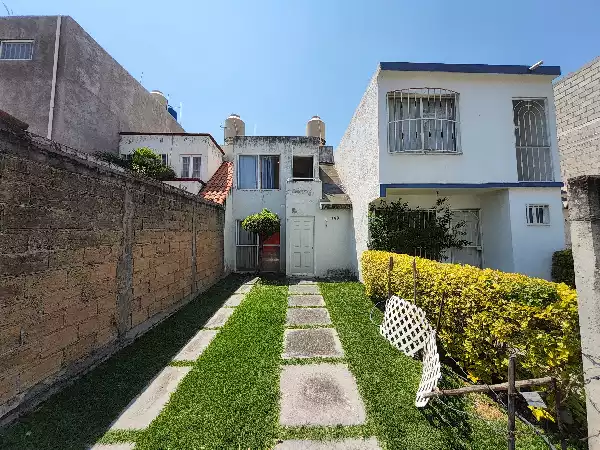 Casa en venta en privada. Temixco