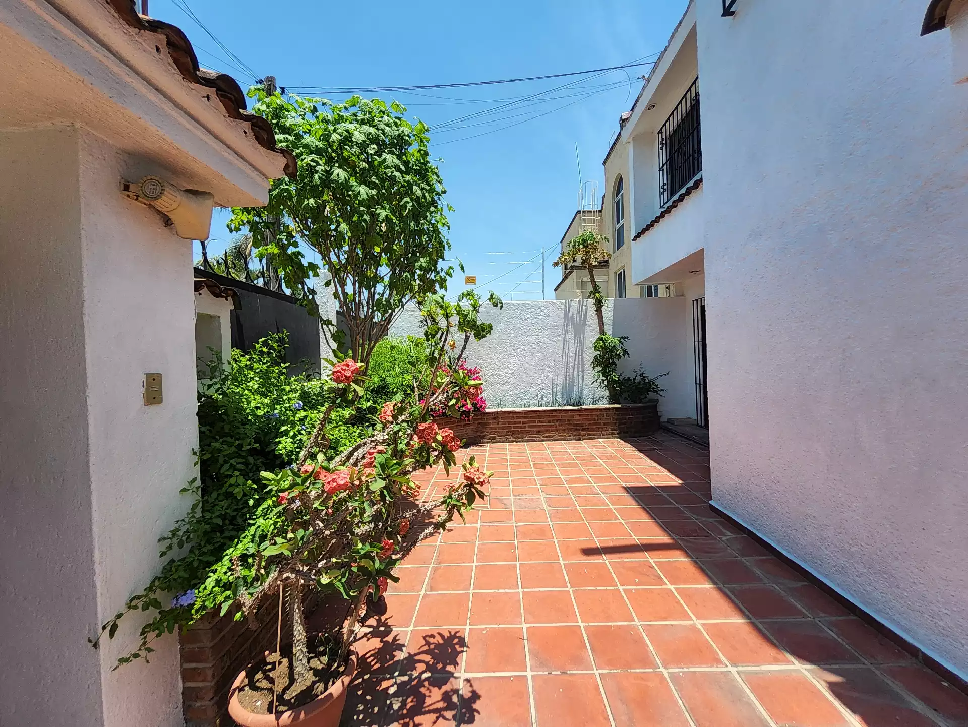 Casa en renta de 4 recámaras en Lomas de Cortés, Cuernavaca.