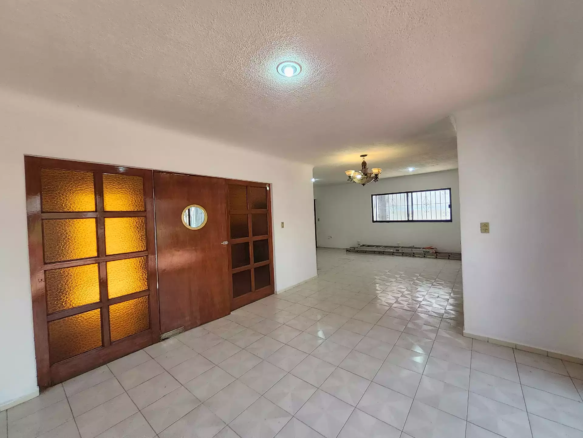 Casa en renta de 4 recámaras en Lomas de Cortés, Cuernavaca.