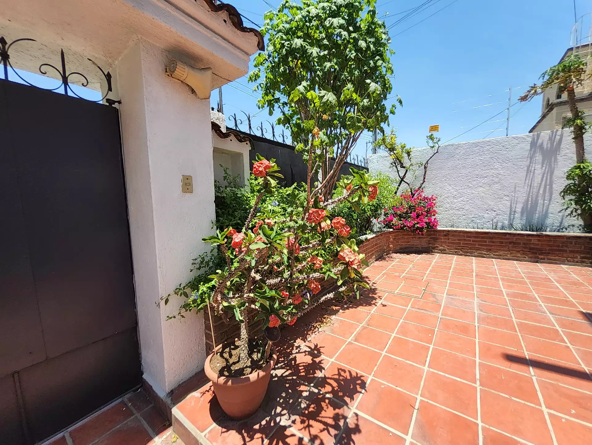 Casa en renta de 4 recámaras en Lomas de Cortés, Cuernavaca.