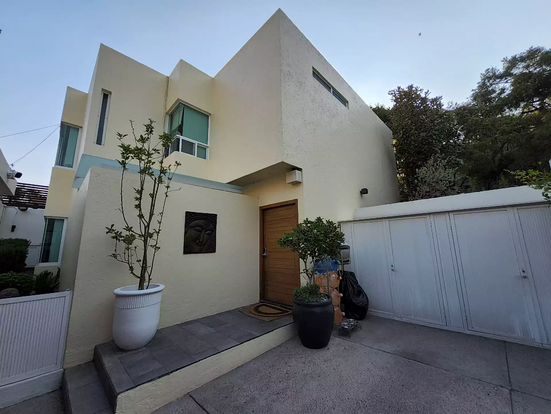 Residencia en venta en fraccionamiento privado al sur de Cuernavaca.