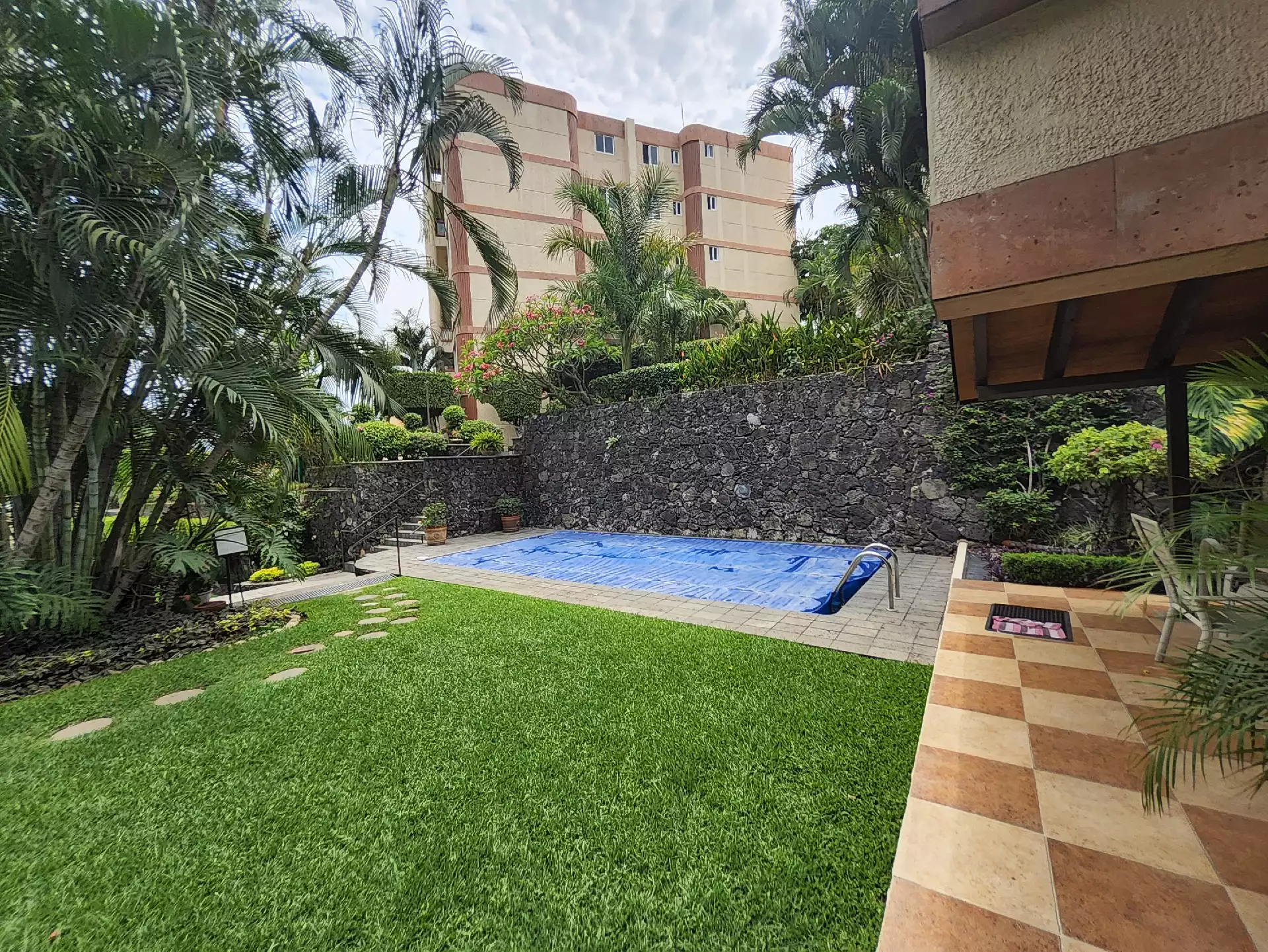 Departamento en venta dentro del fraccionamiento Junto al Río, al sur de Cuernavaca