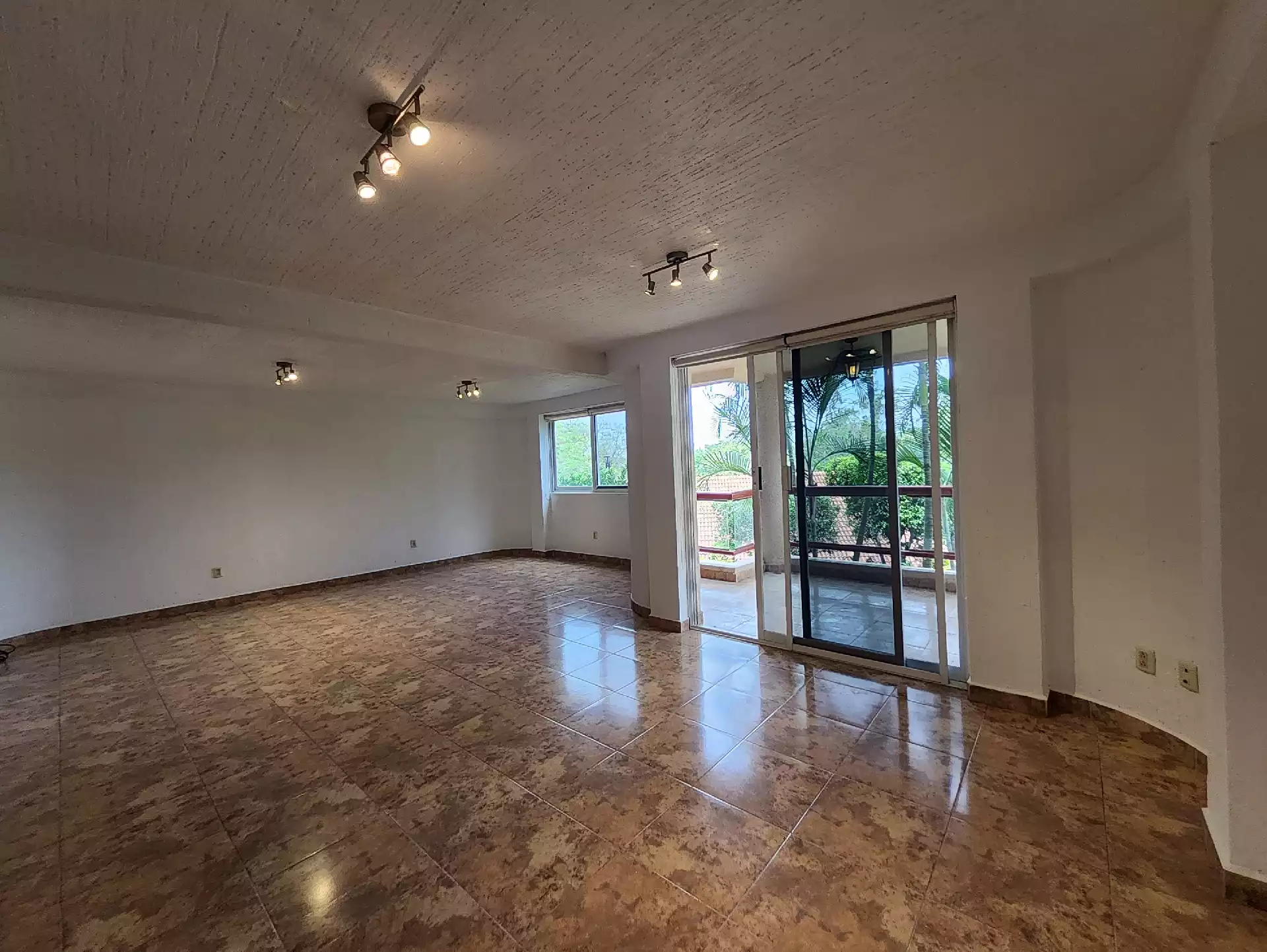 Departamento en venta dentro del fraccionamiento Junto al Río, al sur de Cuernavaca