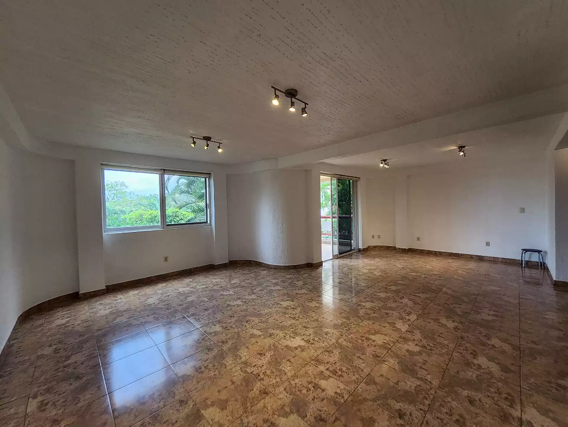 Departamento en venta dentro del fraccionamiento Junto al Río, al sur de Cuernavaca