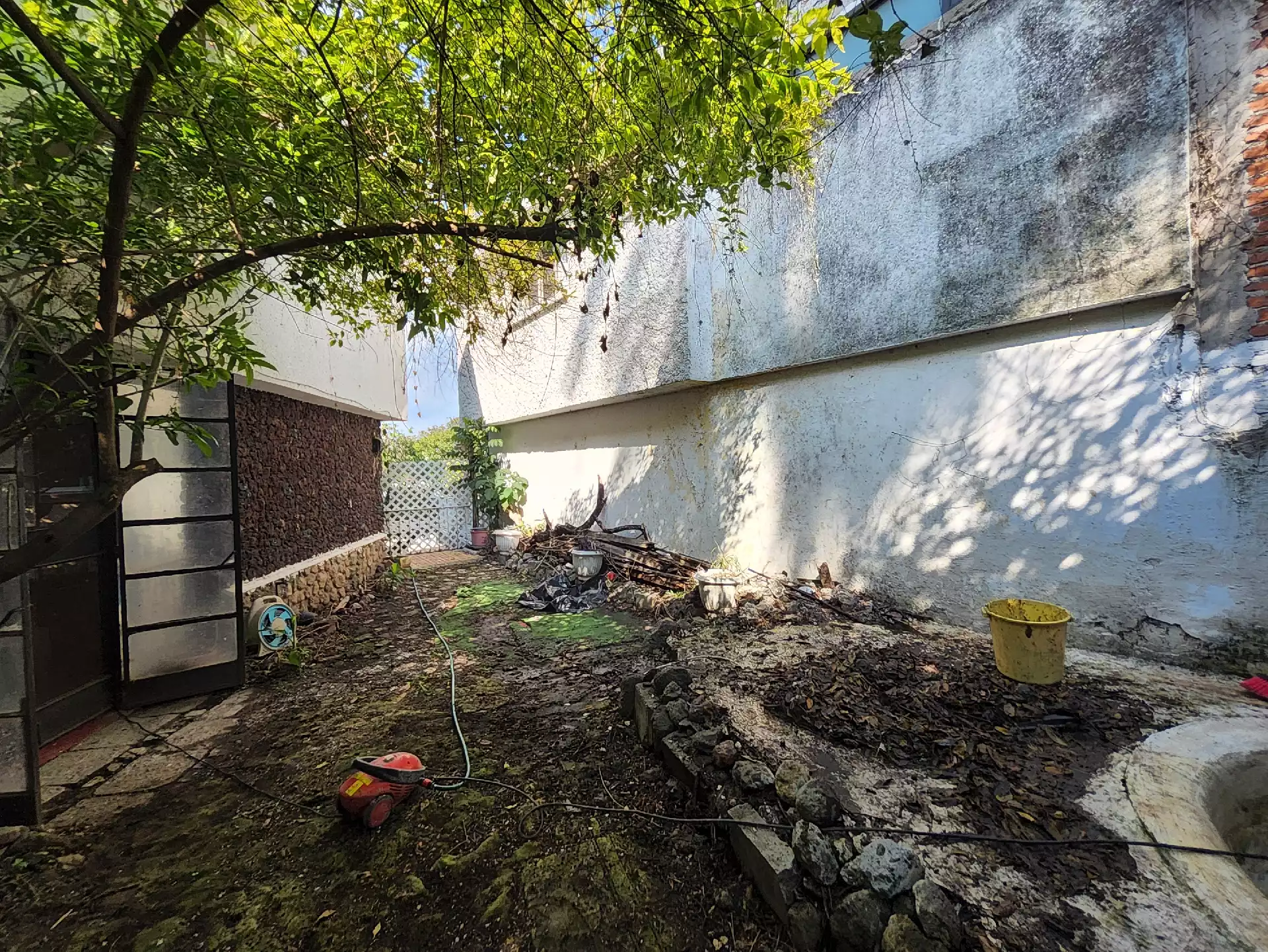Casa en condominio para remodelar ubicada en Col. Centro Cuernavaca