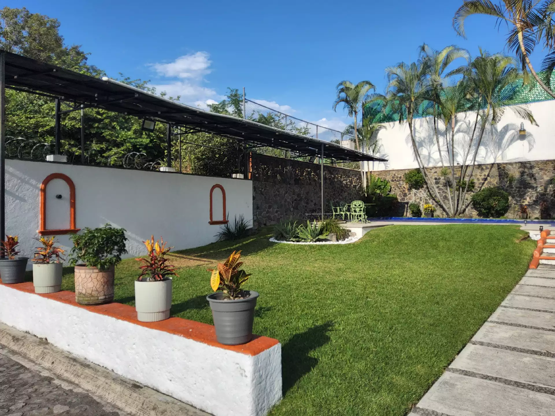 Casa en renta en privada dentro del fraccionamiento Junto al Río