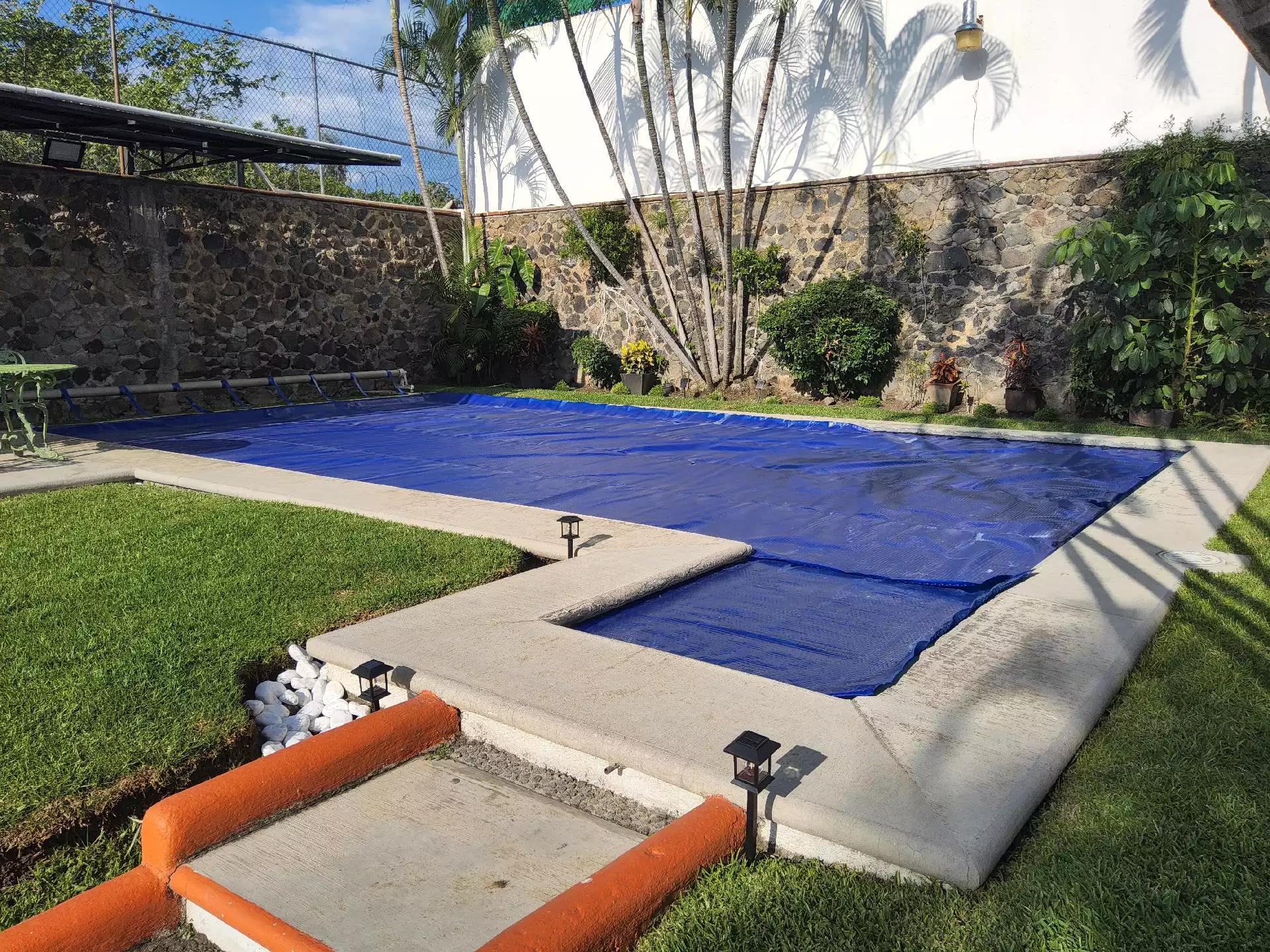 Casa en renta en privada dentro del fraccionamiento Junto al Río