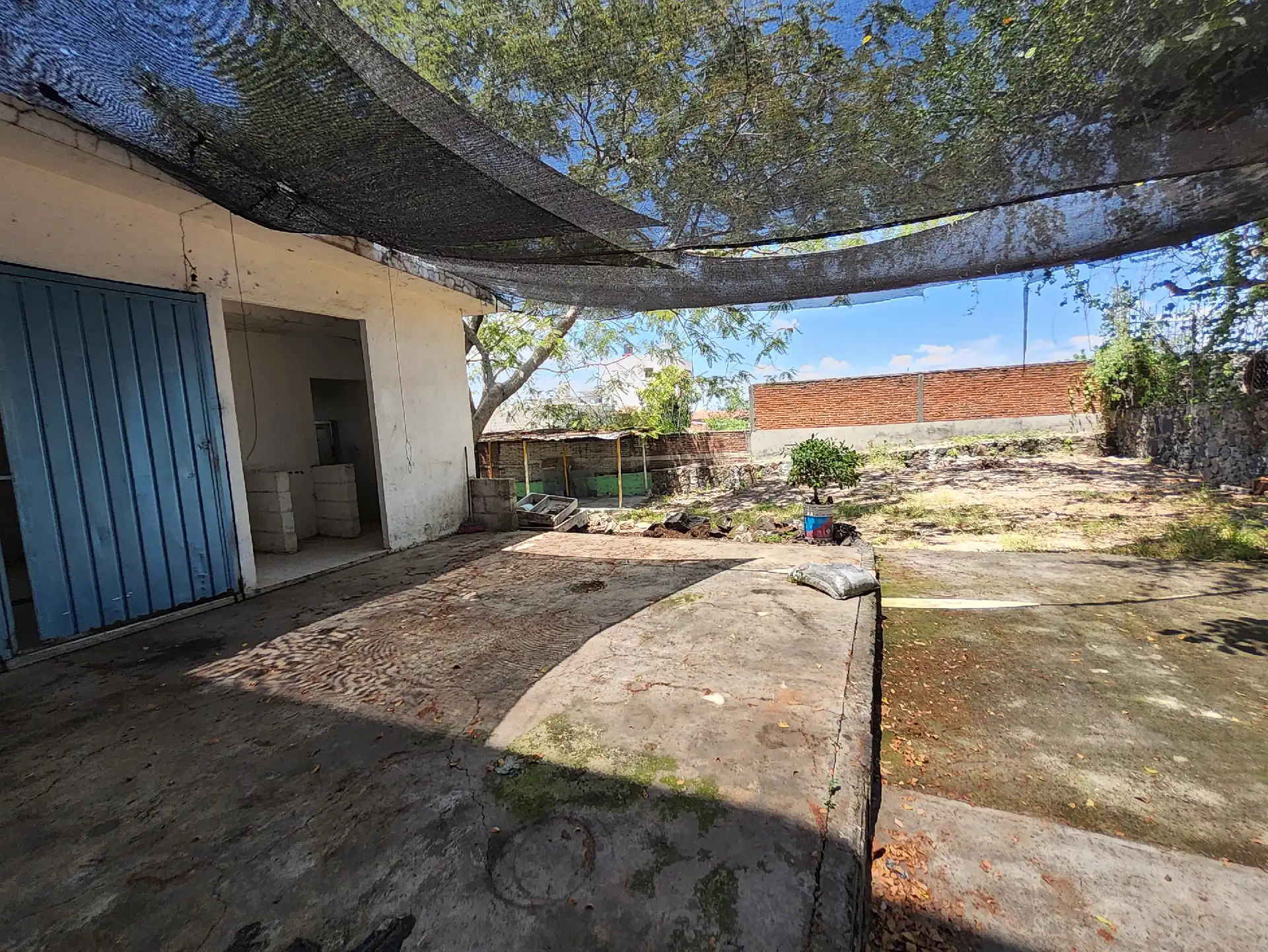 Bodega comercial en la 3 de Mayo, Zapata.