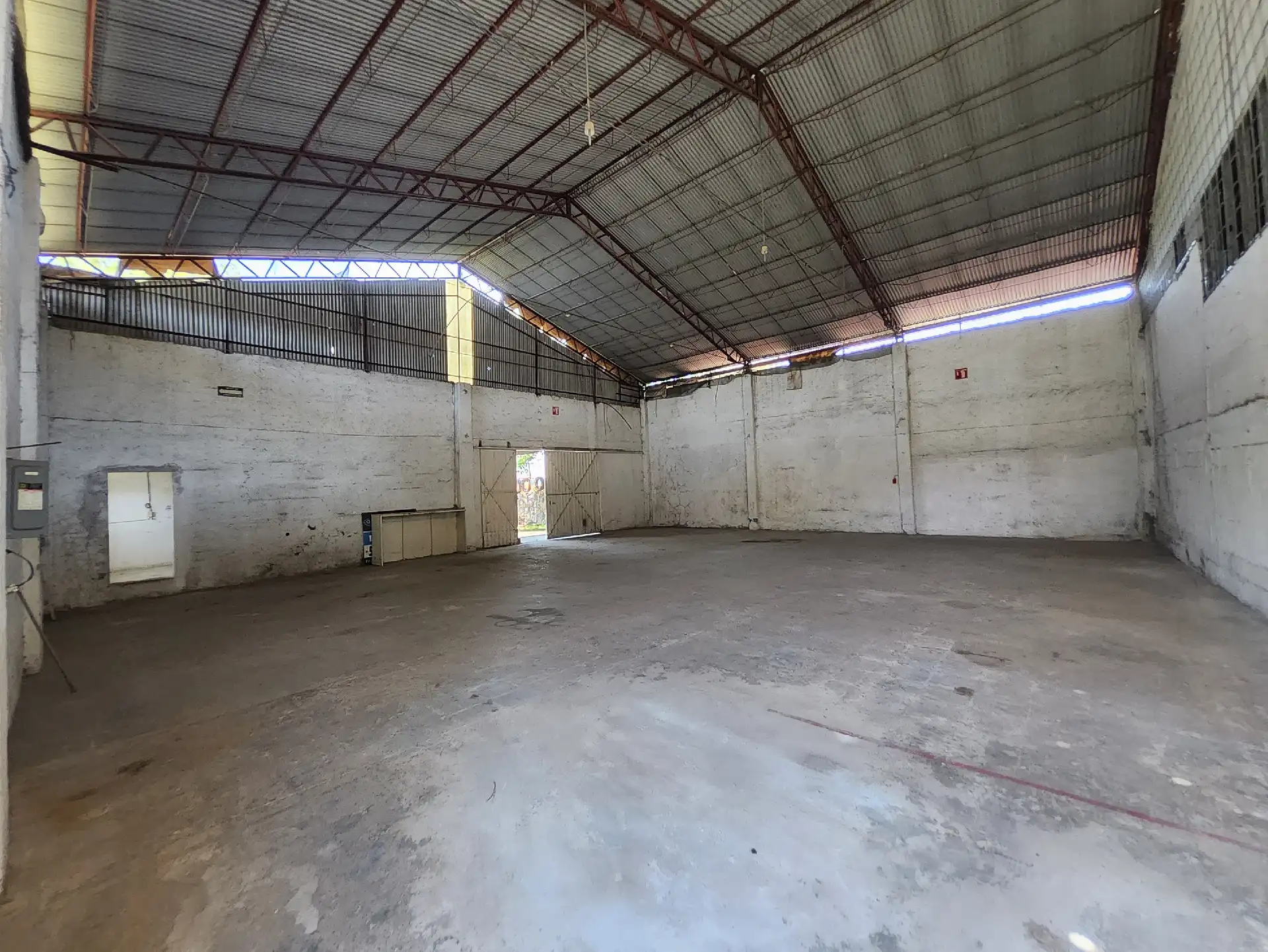Bodega comercial en la 3 de Mayo, Zapata.