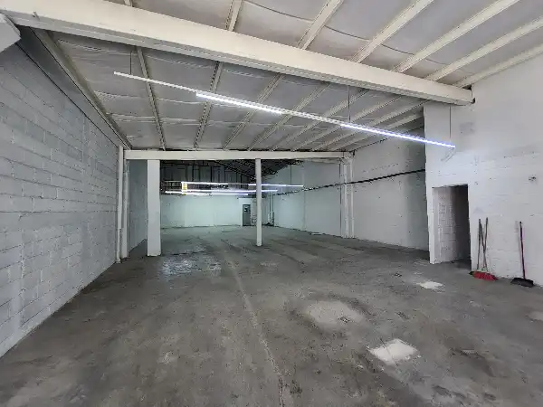 Bodega comercial en la 3 de Mayo, Zapata.