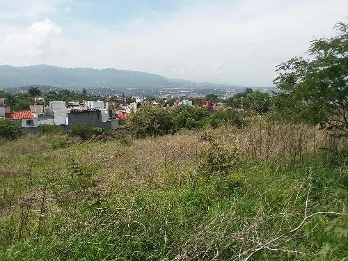 Terrenos en venta en Lomas Trujillo con uso de suelo H4