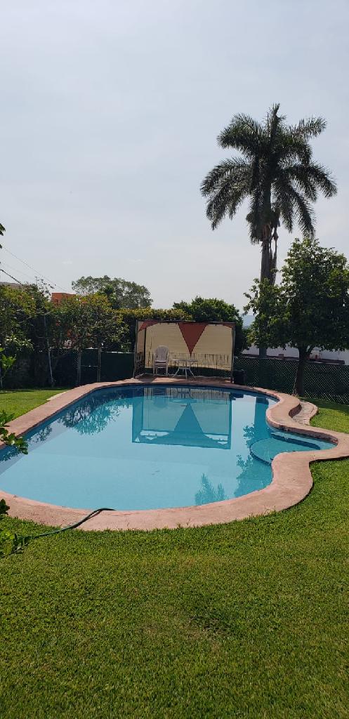 VENTA DE CASA SOLA EN FRACCIONAMIENTO