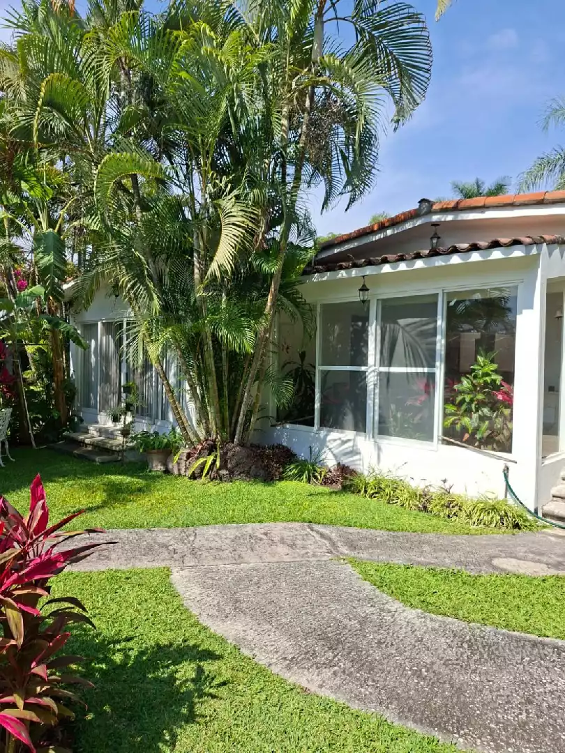 RENTA DE CASA EN CONDOMINIO