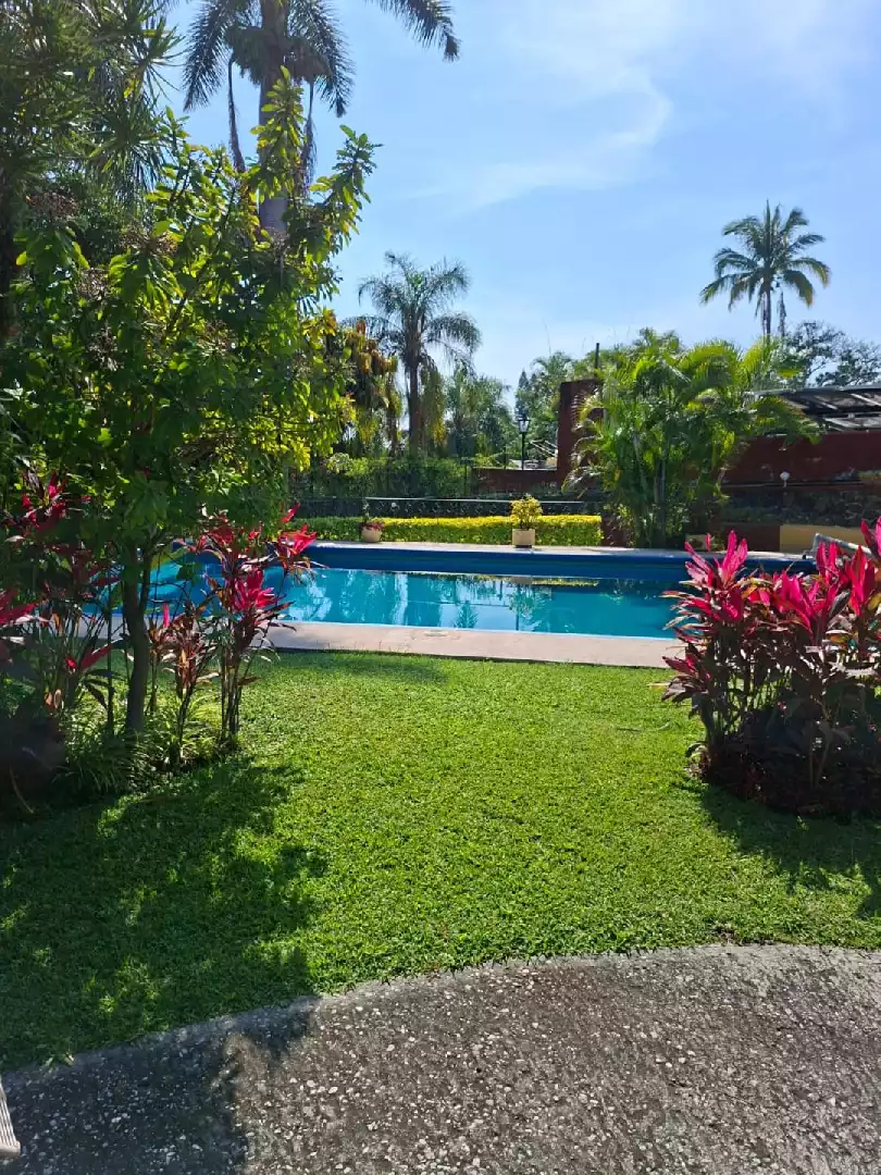RENTA DE CASA EN CONDOMINIO
