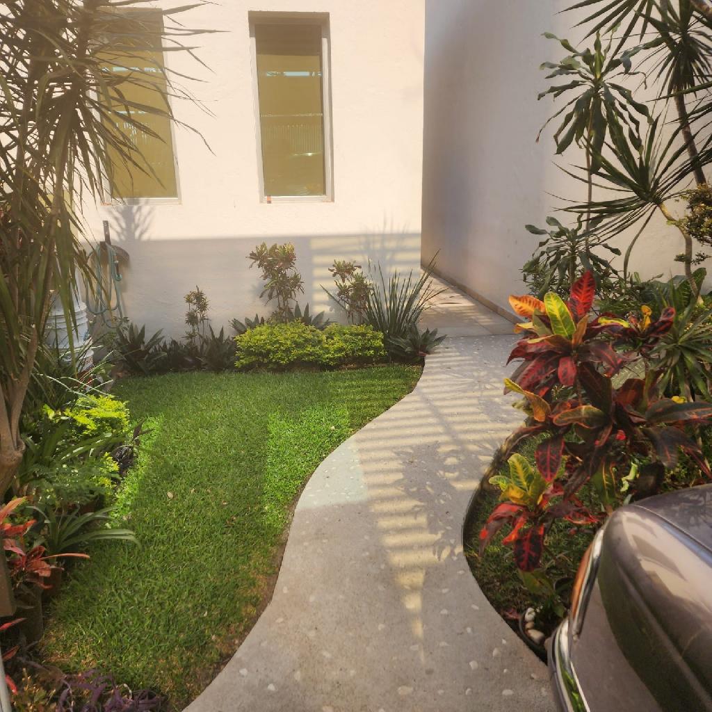 Residencia en venta en Junto al Rio Temixco Morelos