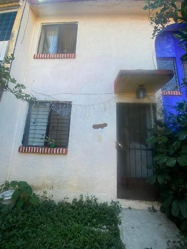 CASA EN CONDOMINIO 3 RECAMARAS Y VIGILANCIA EN JIUTEPEC MORELOS