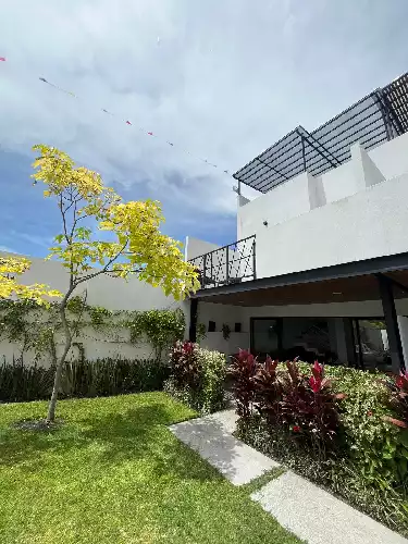 Casas en Venta en Condominio en Santa Fe