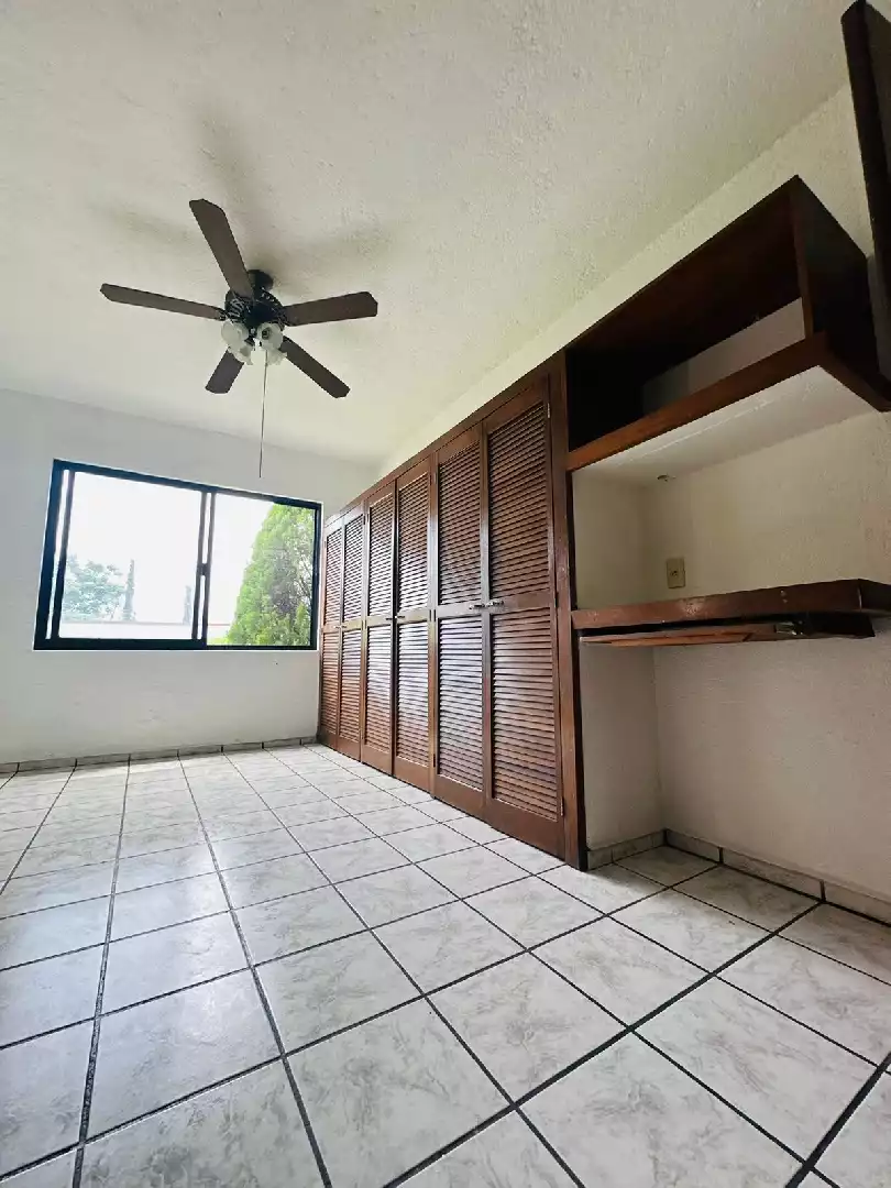 Casa en venta en fraccionamiento en burgos bugambilias