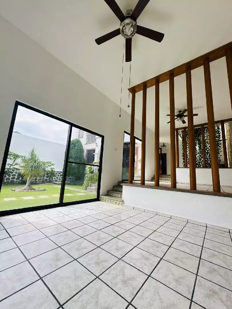 Casa en venta en fraccionamiento en burgos bugambilias