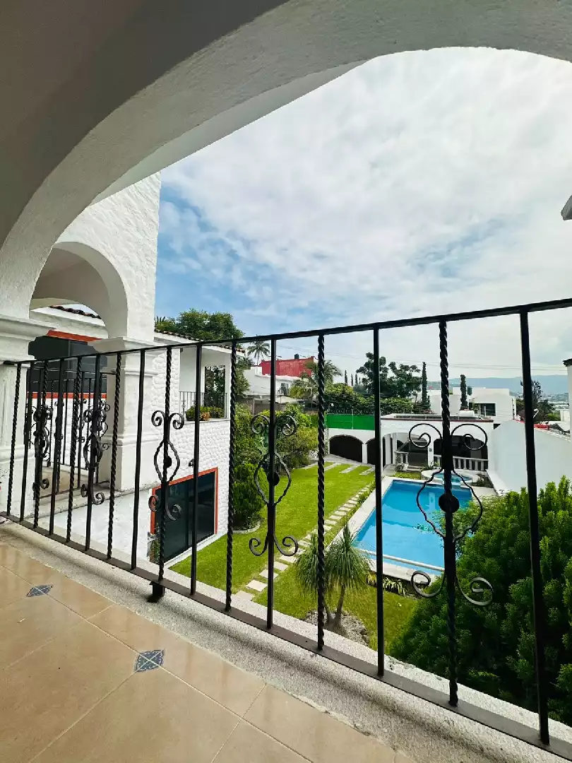 Casa en venta en fraccionamiento en burgos bugambilias