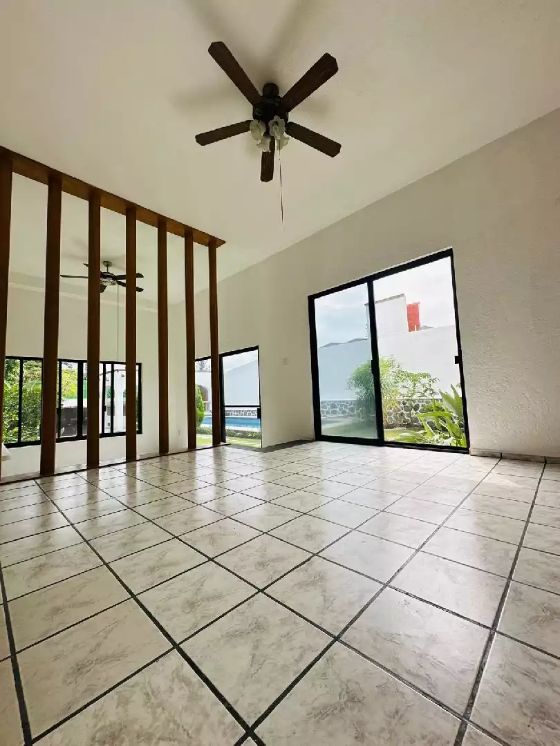 Casa en venta en fraccionamiento en burgos bugambilias