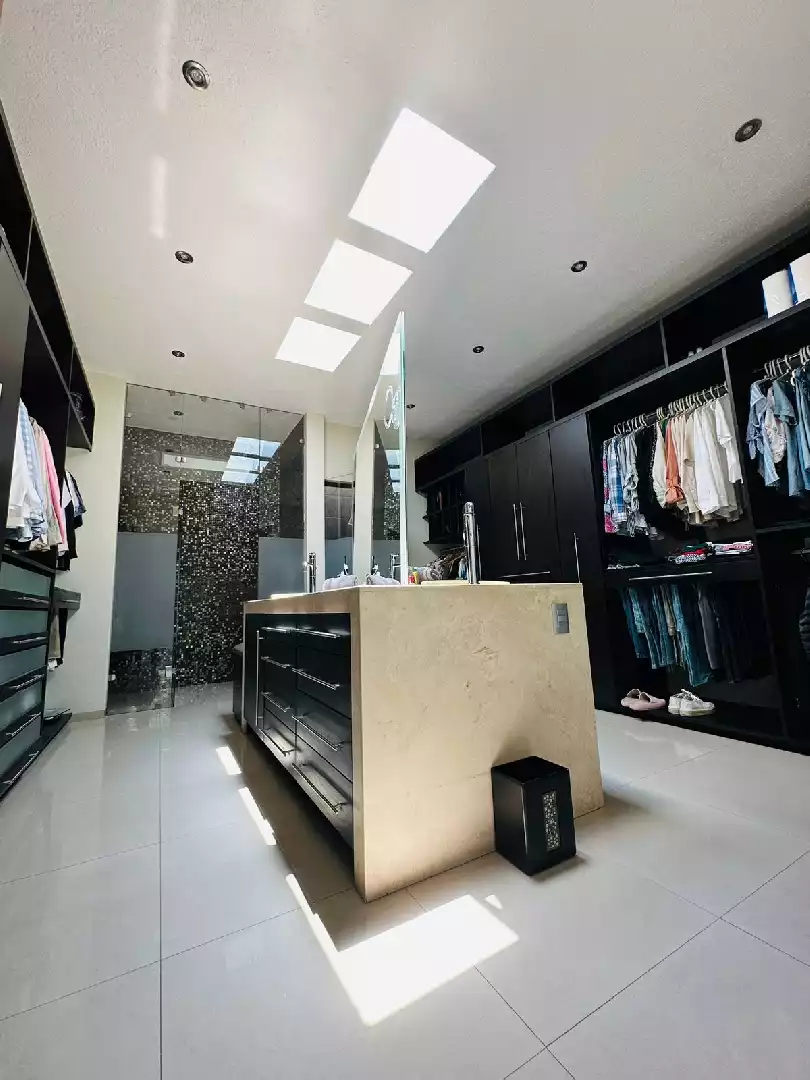 Residencia en venta en leñeros vista hermosa
