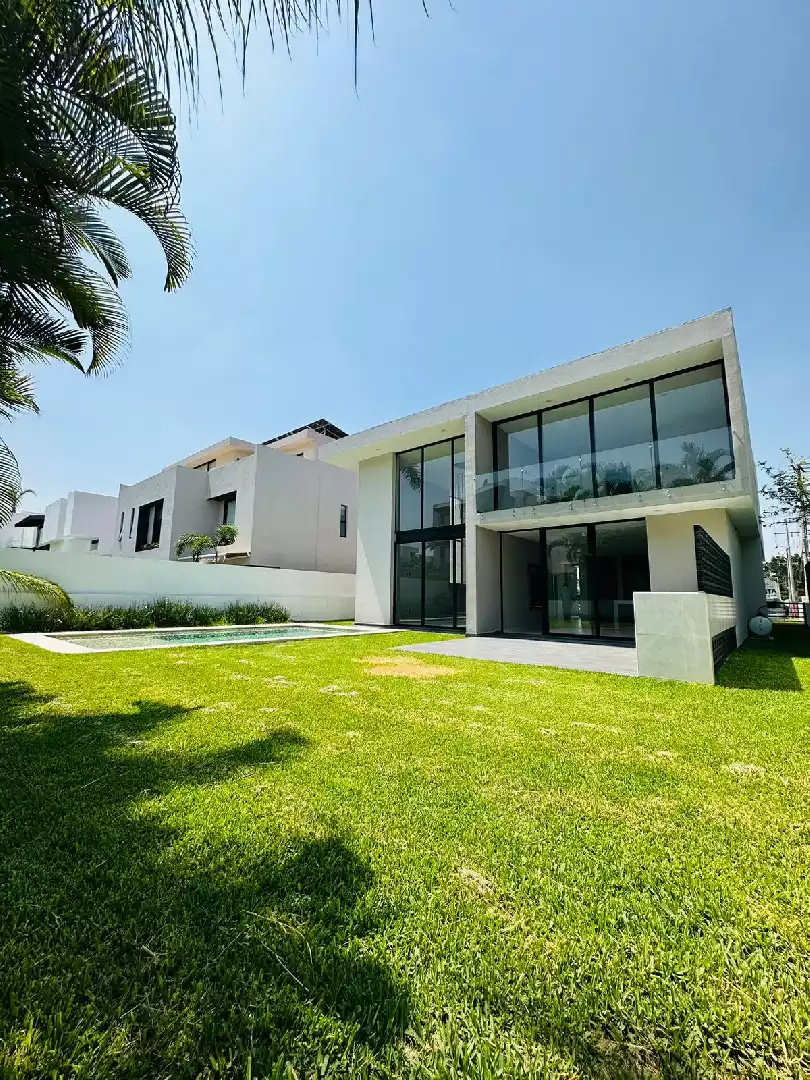 Casa en venta en fraccionamiento en lomas de cocoyoc