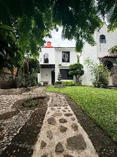 Casa en renta en la cañada